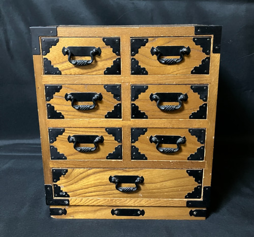 Cassettiera piccola giapponese