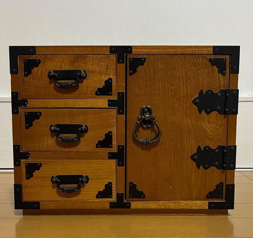 Cassettiera antica giapponese